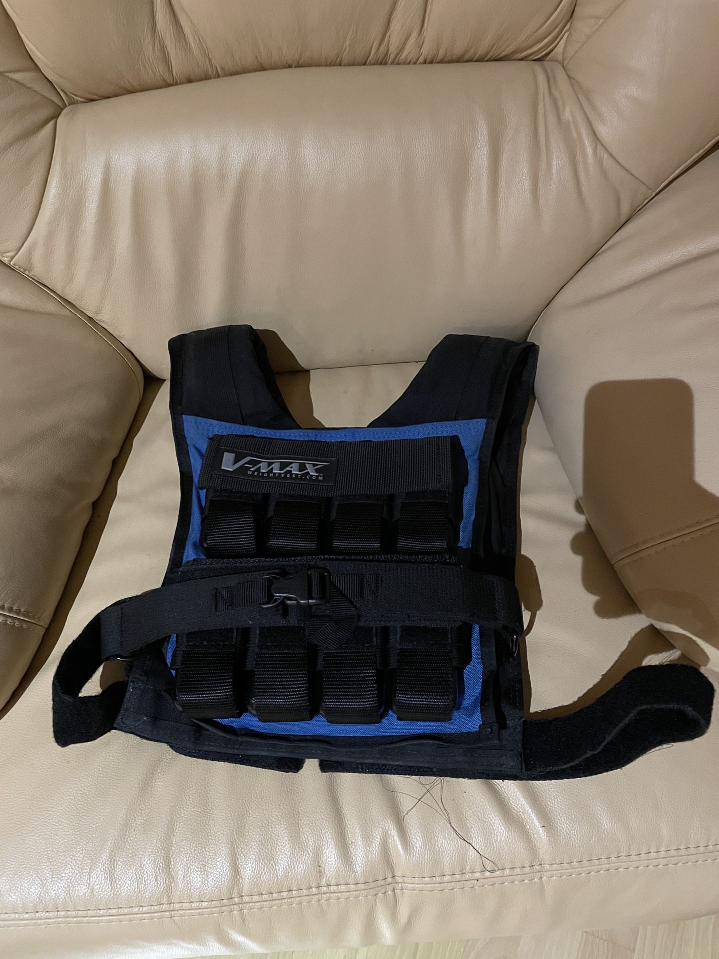 Adjustable 2.5lbs - 40lbs V-Max Compact Weighted Vest