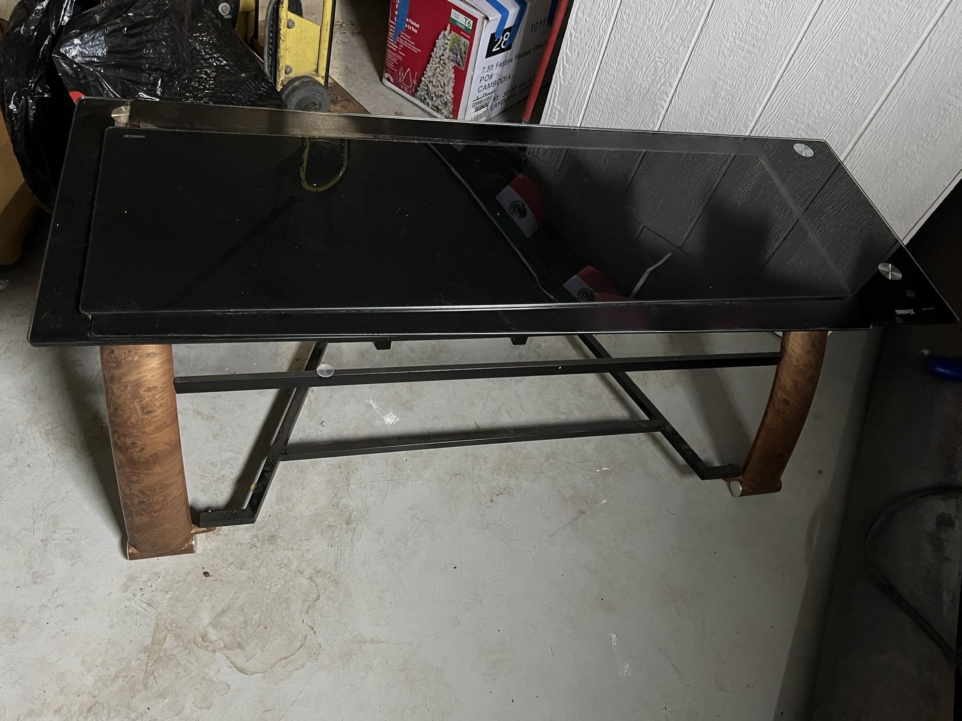 Tv stand