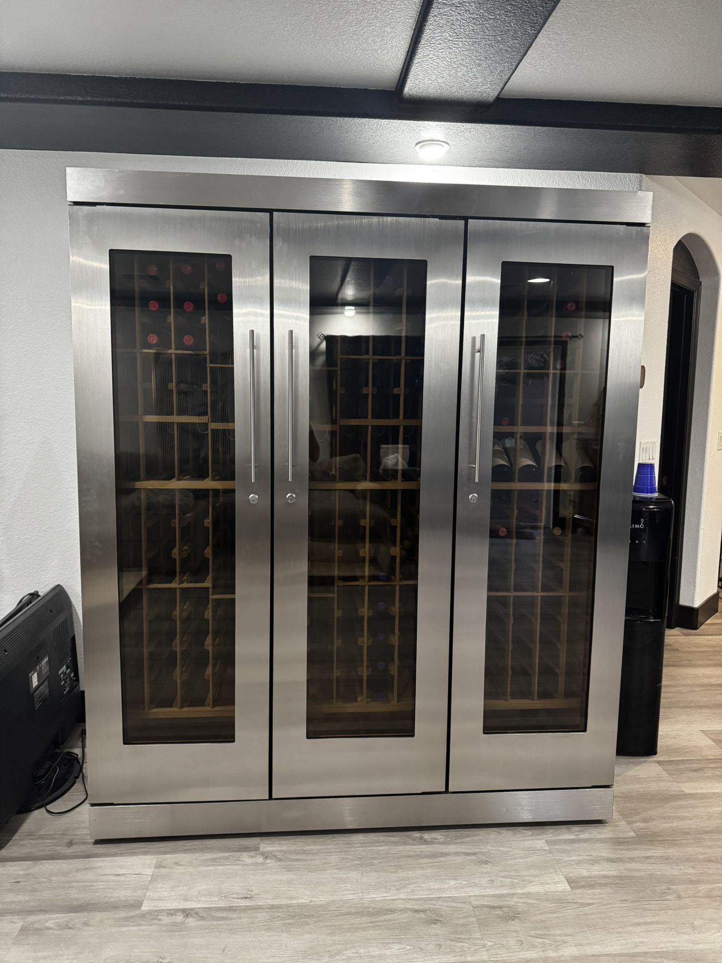 Wine Refrigerator 