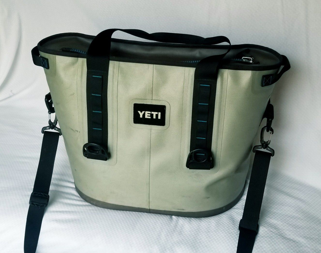 Yeti Hopper Cooler Bag