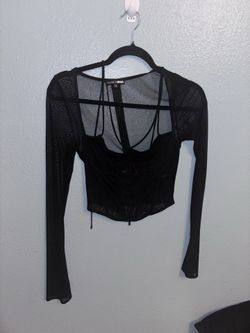 Fashion nova top size small