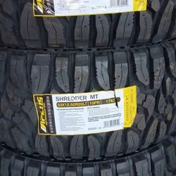 33/1250/20 New Mud Tires 