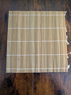 Free! Sushi shaping bamboo mat - Everett, Washington