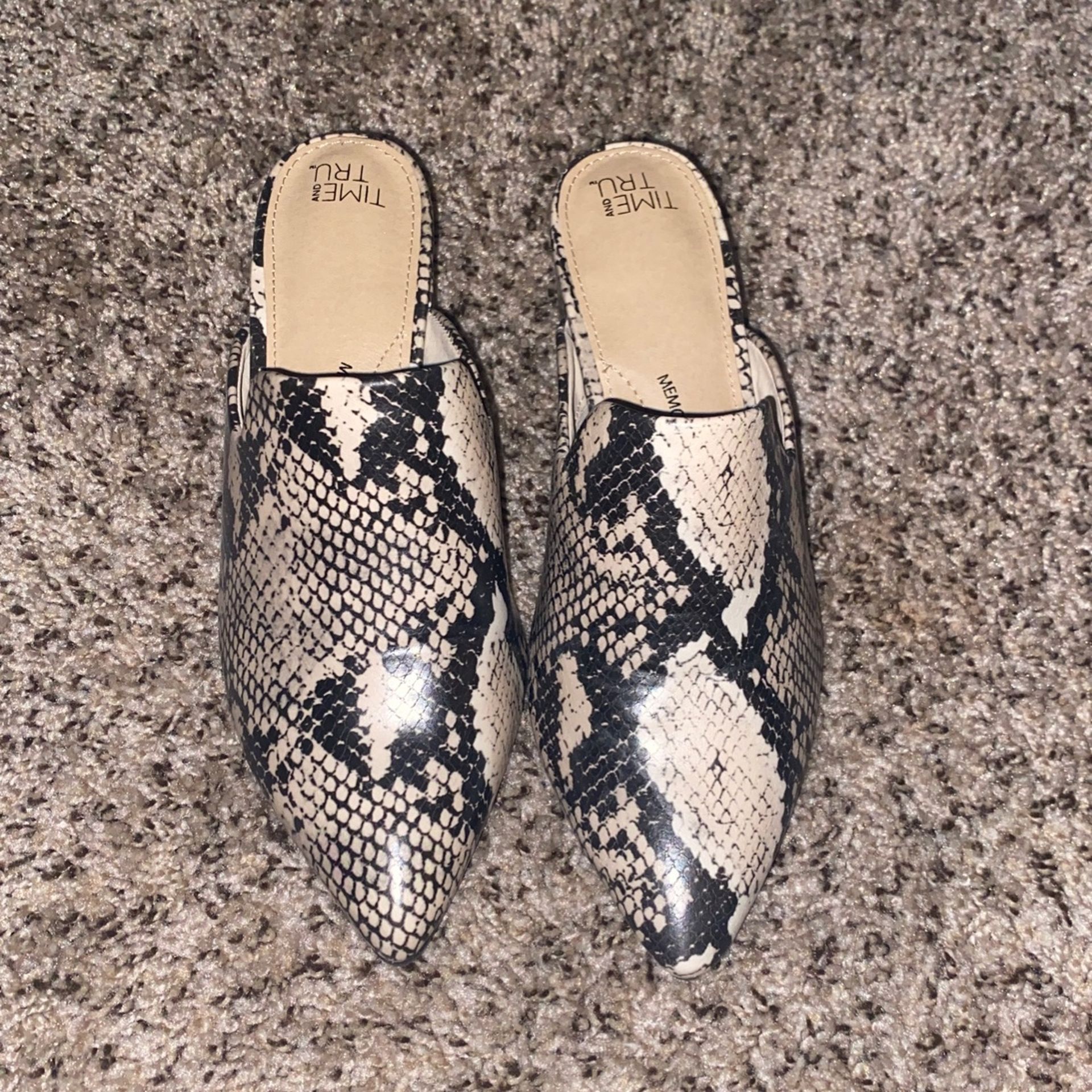 Slip on Mules Snake Skin Print Size 7