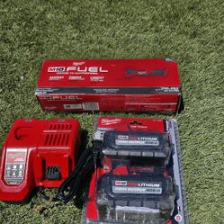 Milwaukee Multitool Kit