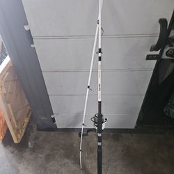 8ft Uglystik Catfish Spinning Rod 