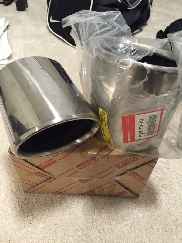 Honda S2000 AP2 exhaust tips OEM s2k
