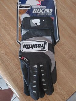 Youth batting gloves