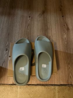 Yezzy slides