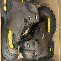 Keen Boots - Brand New In Box - Size 10