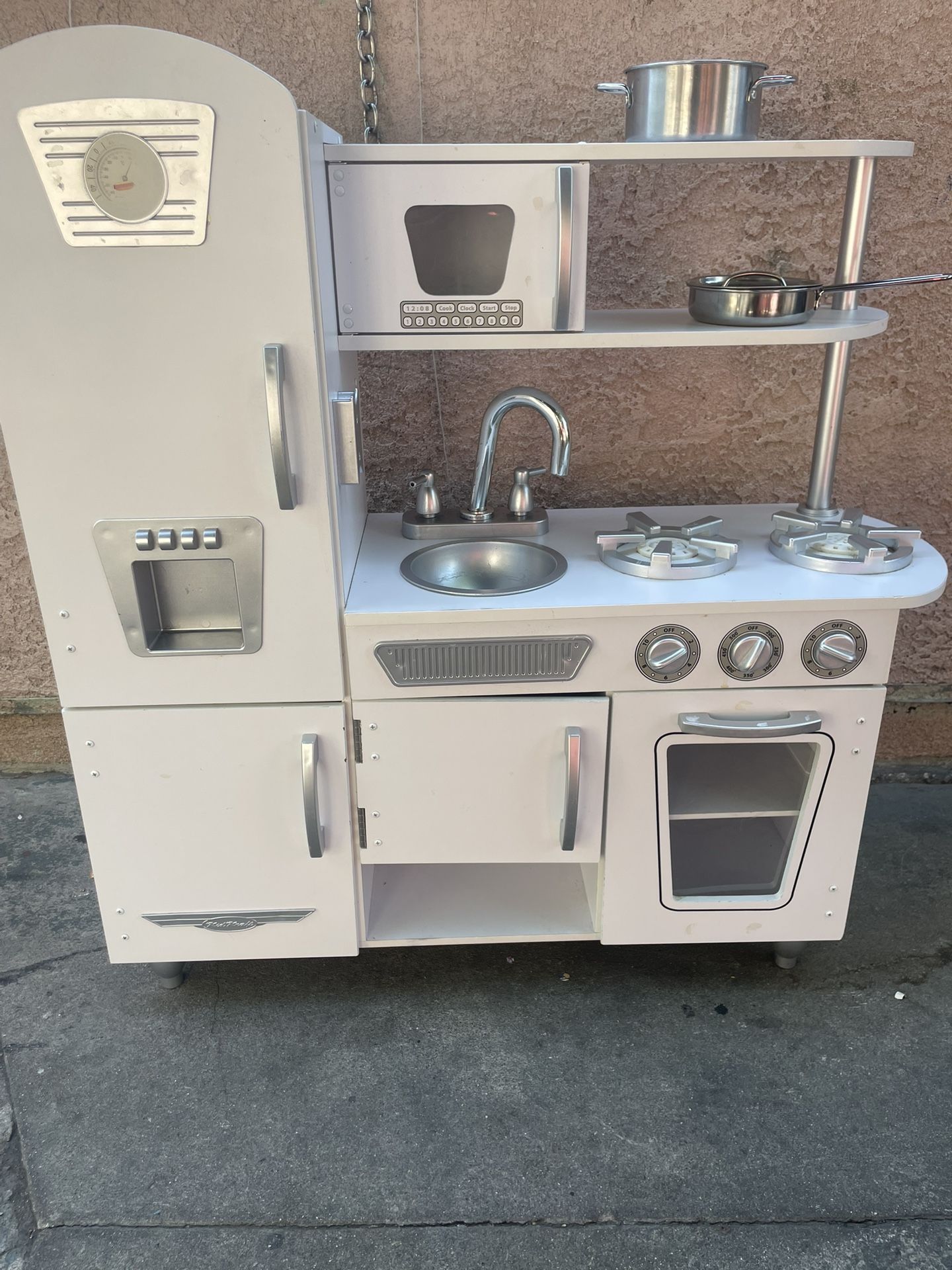 Playing Kitchen