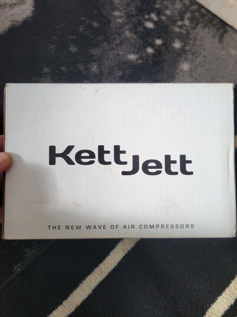 Kett Jett Cosmetics Air Brush And Compressor. 