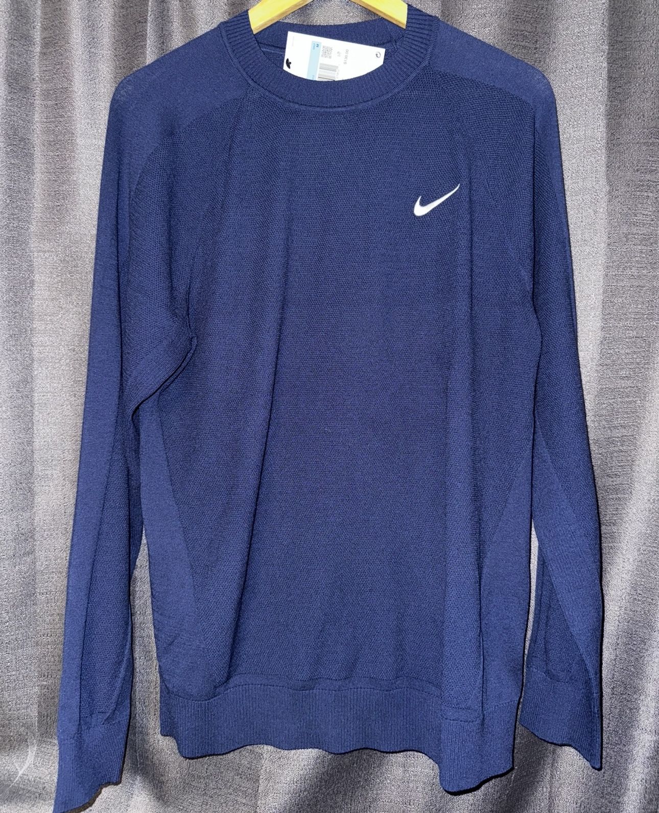 Nike Tour Men’s Golf Sweater Size: M & L NEW