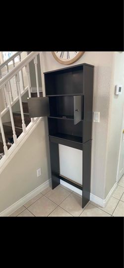 Restroom cabinet