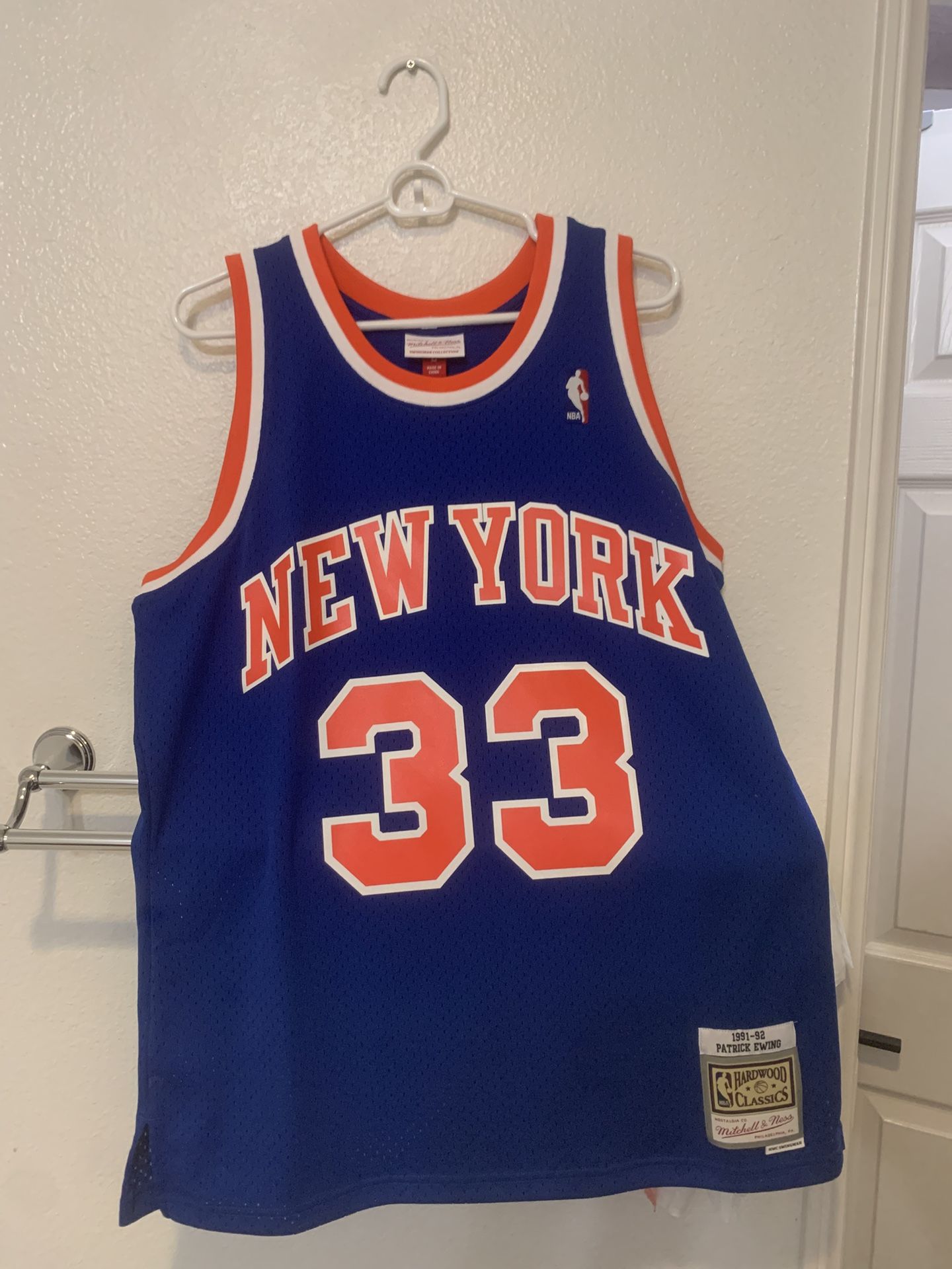 Men's New York Knicks Patrick Ewing Mitchell & Ness Blue 1991/92 Hardwood Classics Swingman Jersey
