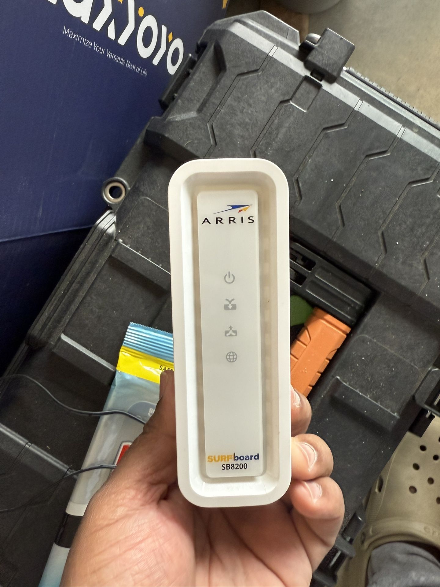 Arris Surfboard Cable Modem SB8200