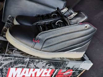 MarveL Black Panther Mids Sz 10