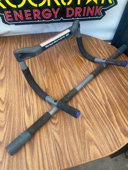 Home Gym Door Pull-Up Bar