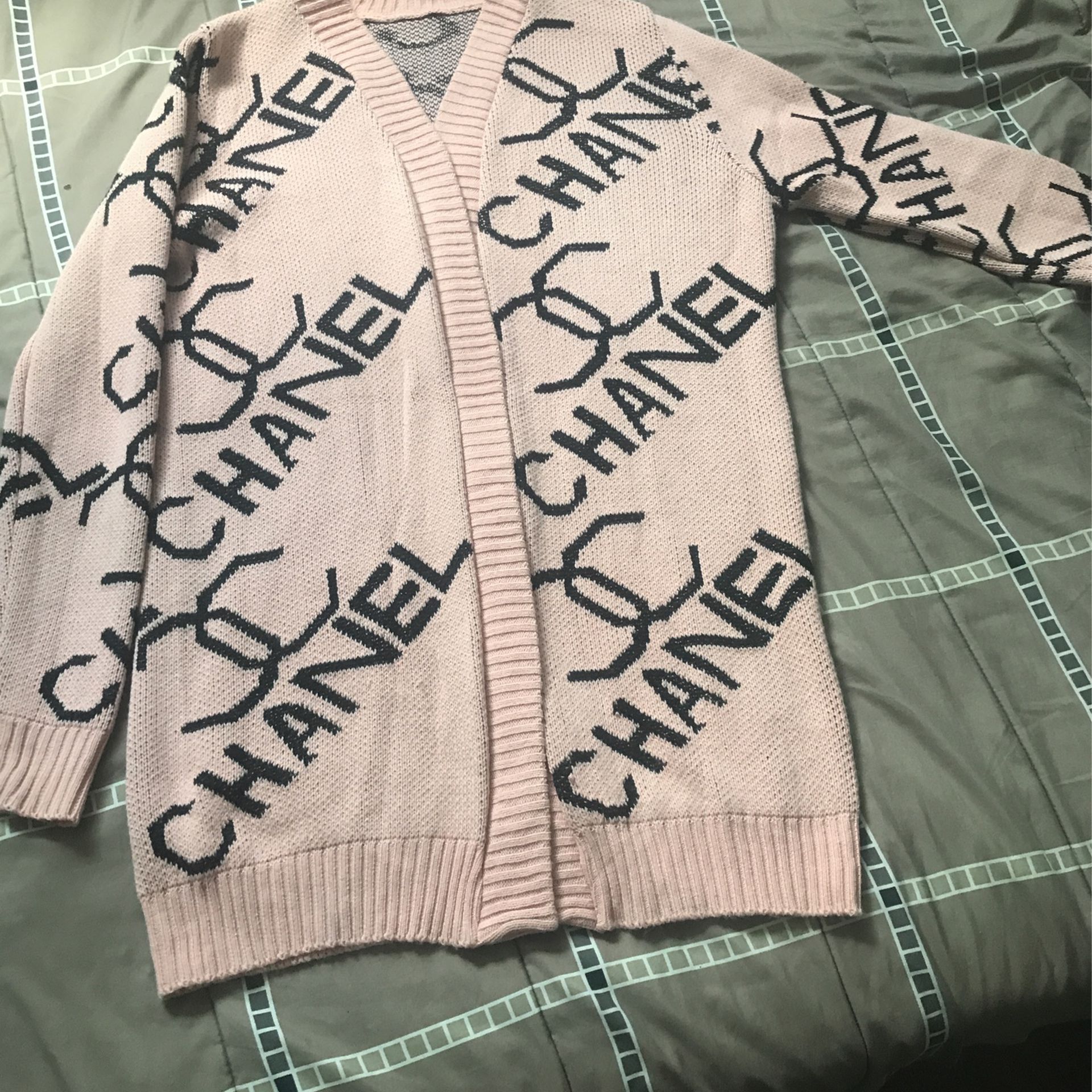 Chanel cardigan Sweater 