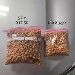 Raw Almonds /Almendra