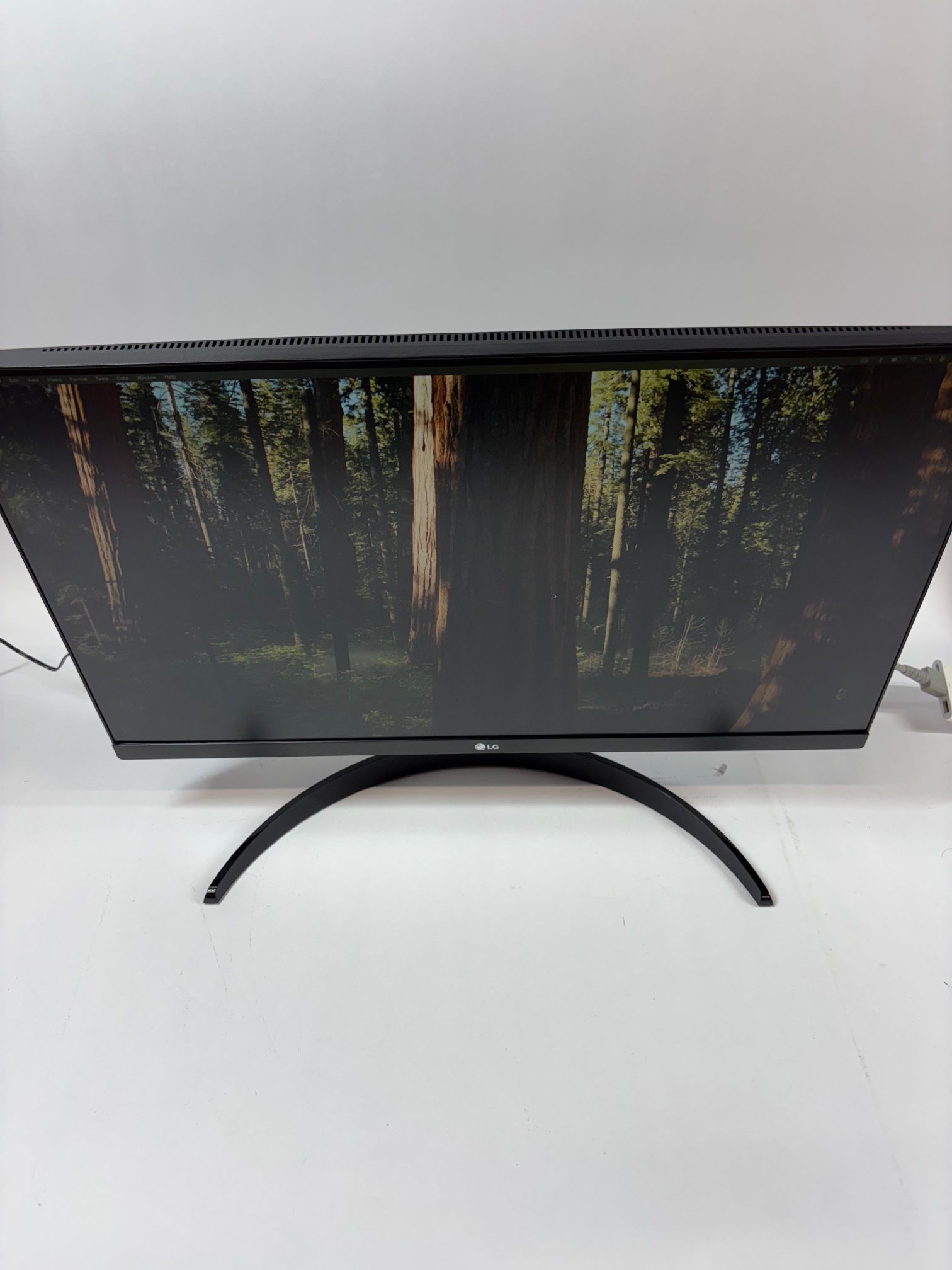 LG 24" 24QP500-B QHD IPS 75Hz Display Monitor **LOCAL PICKUP ONLY**