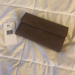 Jessica Moore Brown new wallet￼