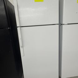 GE top and bottom white fridge
