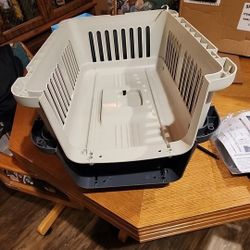 Sportpet Design Plastic Kennel