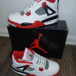 Air Jordan 4s Size 10