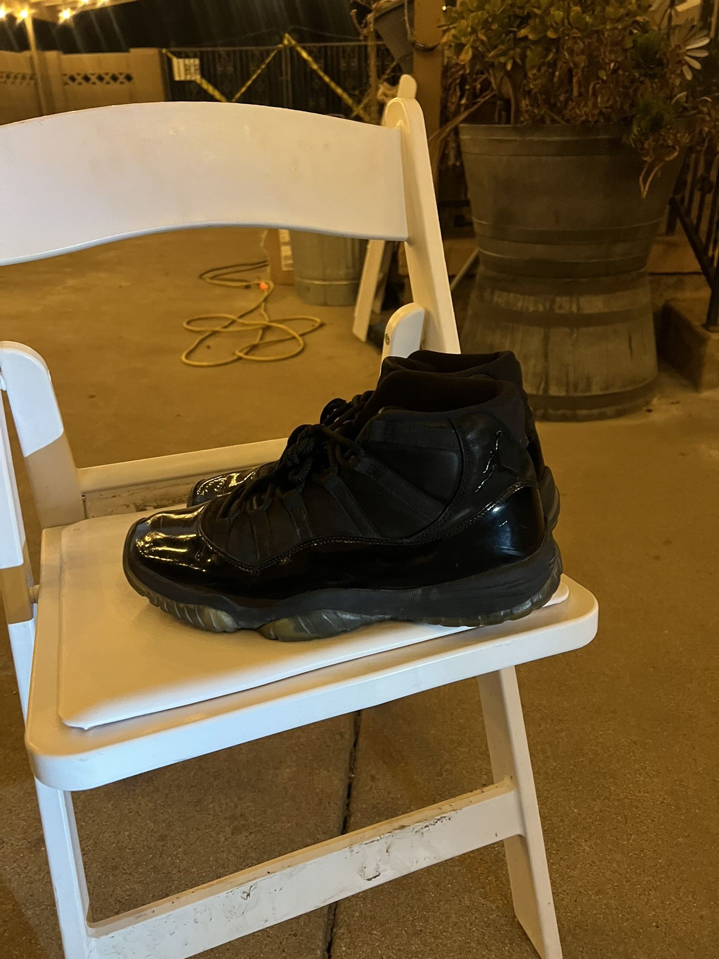 Jordan 11 Size 11.5 Cap N Gown