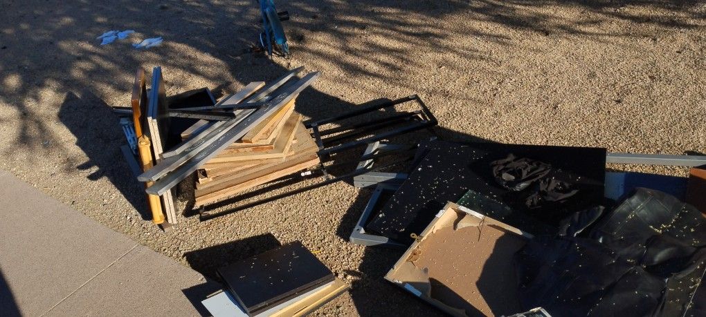Curb Alert!! Extra MDF Pieces & Other Items