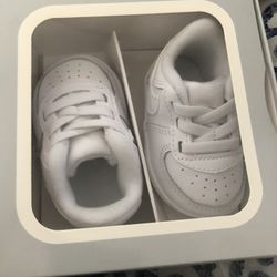 Air Force 1s Size 2c for Sale in Queens, NY - OfferUp