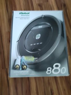 Like New! iRobot 880 robotic vacuum cleaner