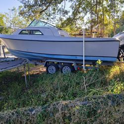 Aquasport 23ft Hoat With Cabin