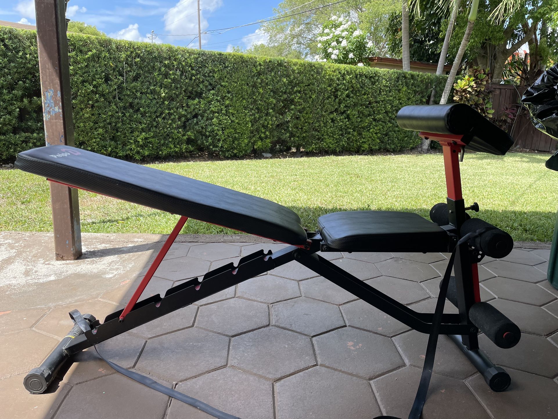 Adjustable Weight Bench