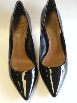 Tory Burch black patent leather kitten heels Sz 6.5