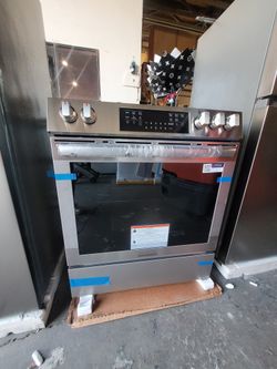Frigidaire Stove