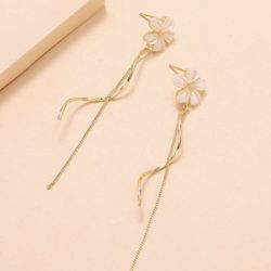 White Flower Earrings