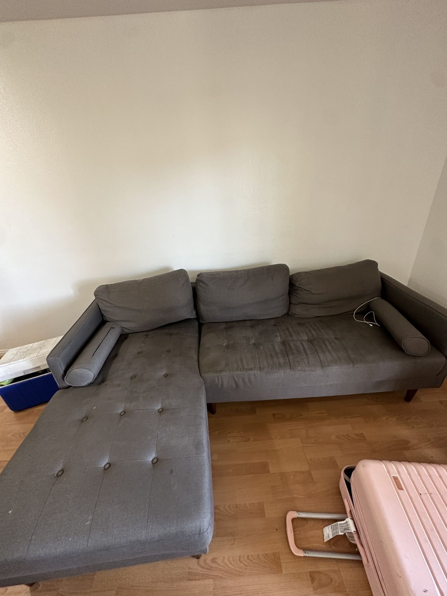 Sofa For Sale 100$ 