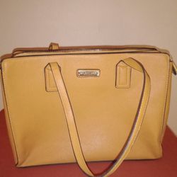 GORGEOUS "LONDON FOG" PURSE