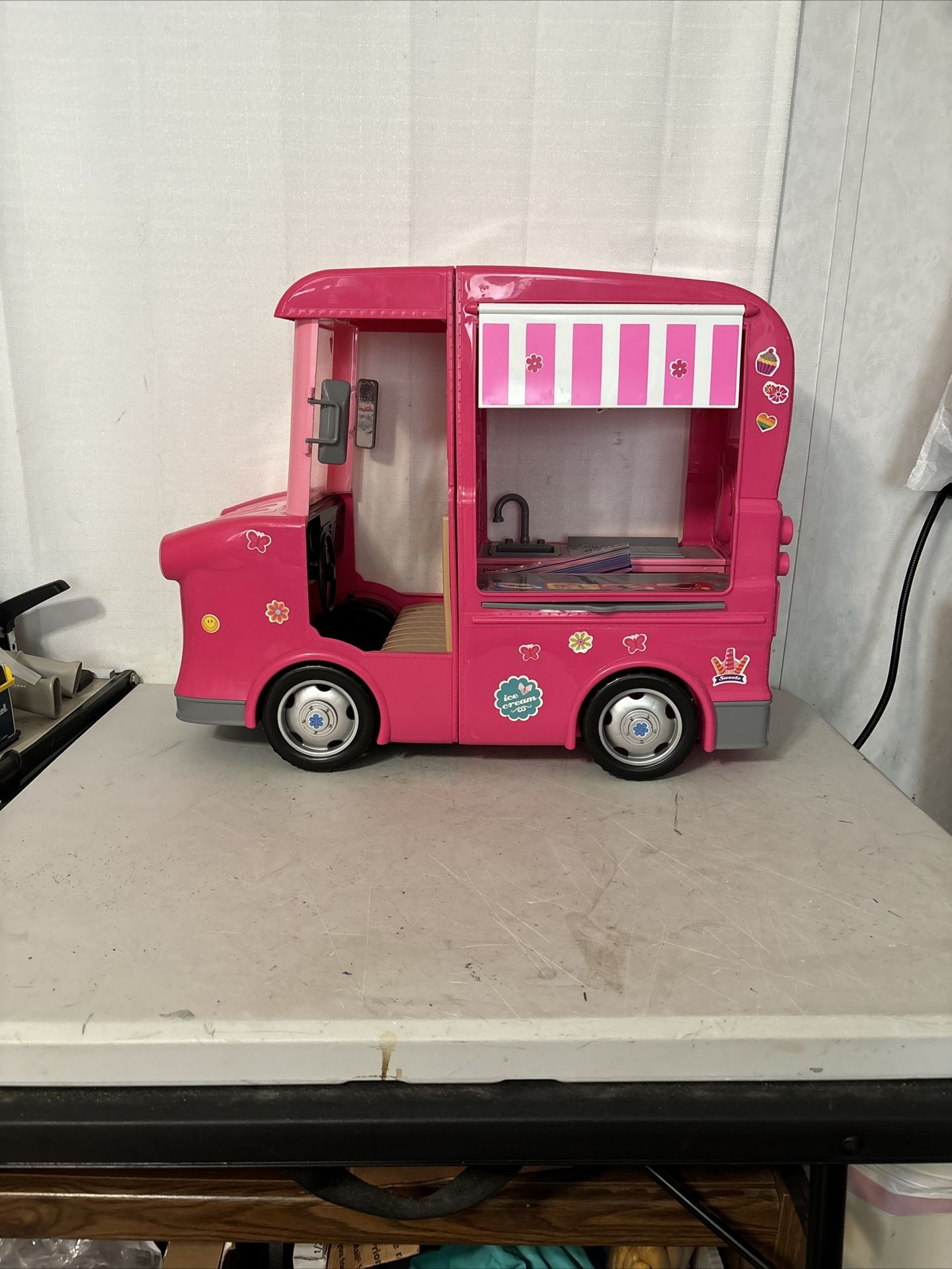 Paradise Kids Food Truck for 18” Dolls (American Girl, Our Generation & My Life)