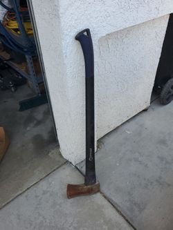 Splitting Kobalt splitting maul/axe
