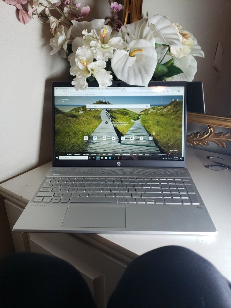 HP Windows 10 Laptop, Its In Great Condition!