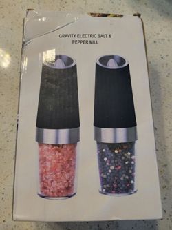 Gravity Electric Salt & Pepper Mill Set