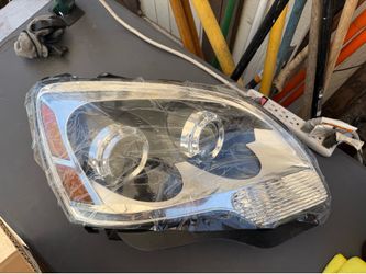 7-12 GMC Arcadia Halogen Passenger Headlight