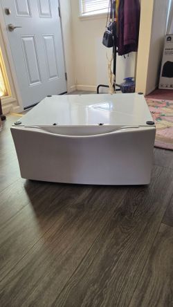 Whirlpool LAB2700MQ2 13 Inch Pedestal Drawers