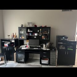 Computer Desk With Two Cabinets 