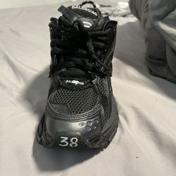 Black balenciaga runners