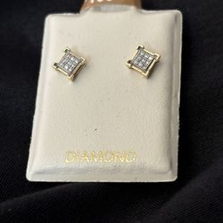 10kYG Diamond Earrings 