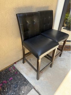 FREE! Barstools- counter height